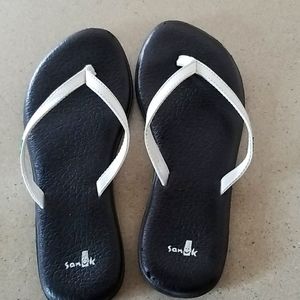 Sanuk sandals